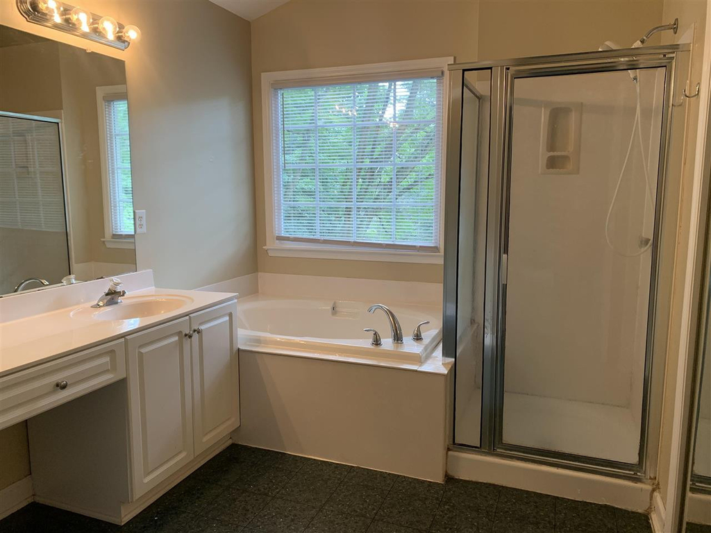 3310 Middlebrook Court - Photo 11