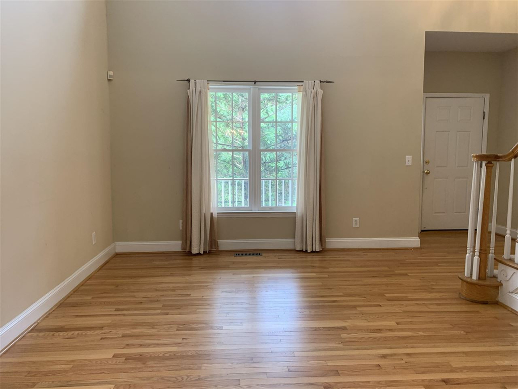3310 Middlebrook Court - Photo 2