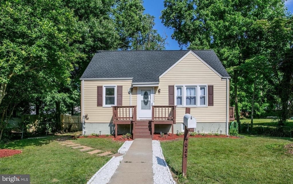 4023 Chestnut Street - Photo 1