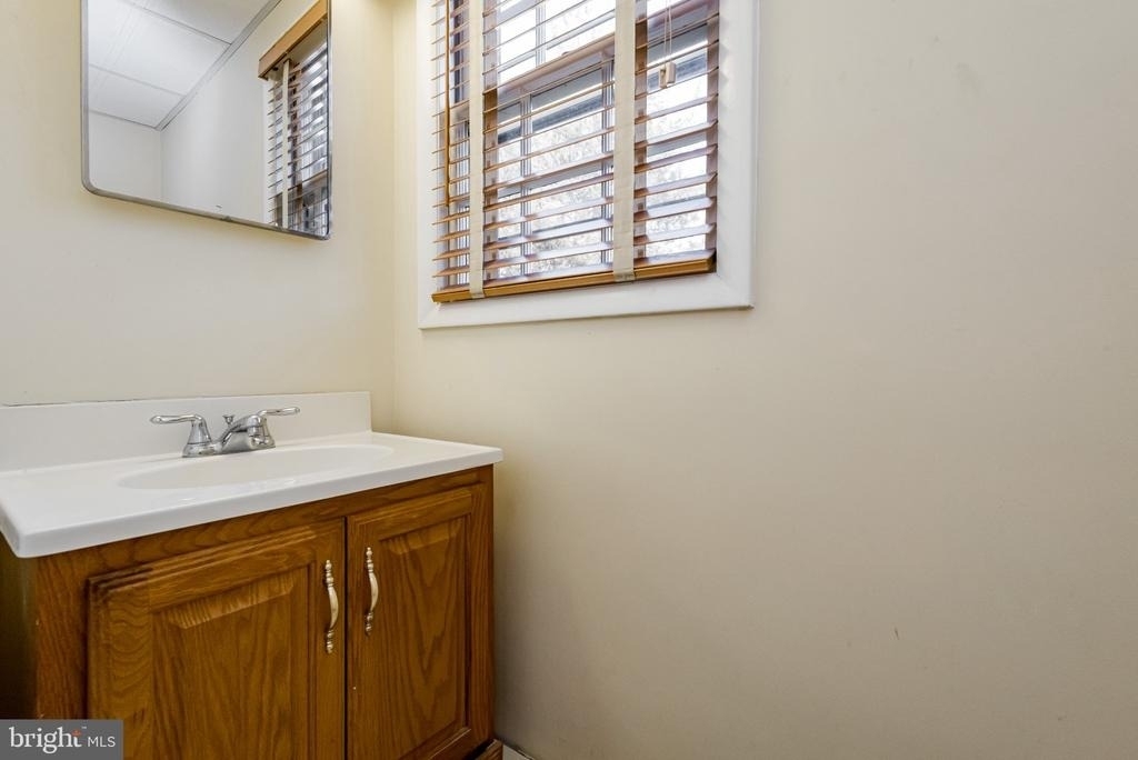 901 Janneys Lane - Photo 50