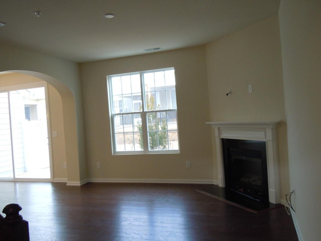 10118 Knotty Pine Lane - Photo 8