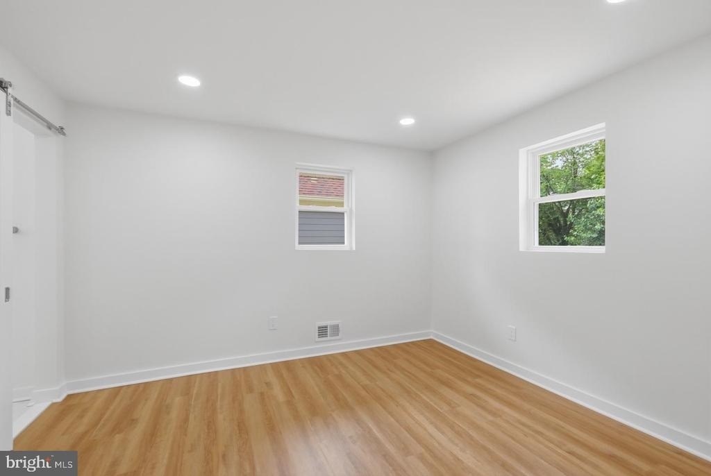 1545 11th Street S - Photo 8