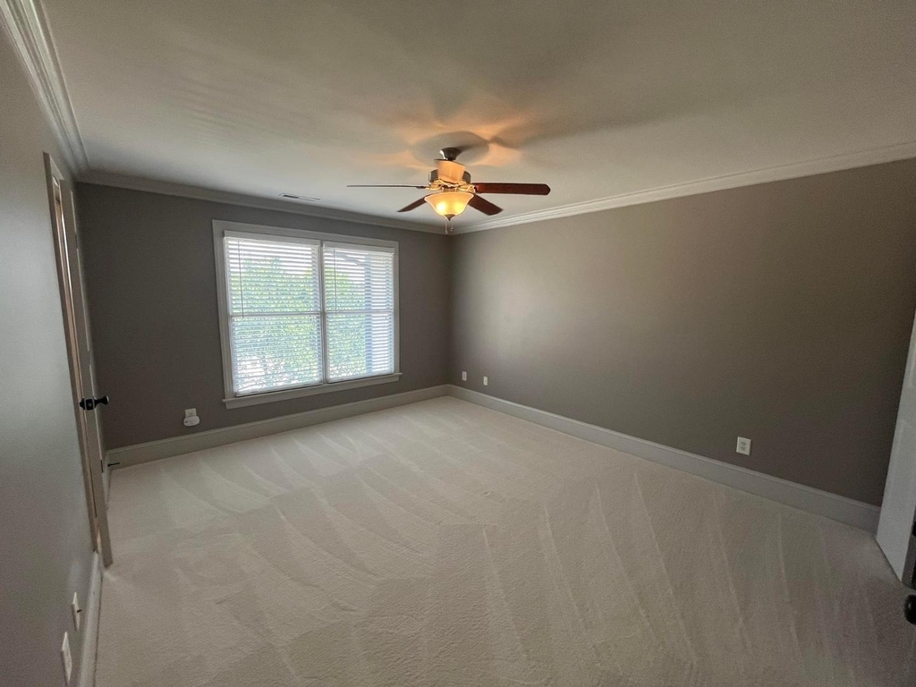 8012 Lloyd Allyns Way - Photo 24