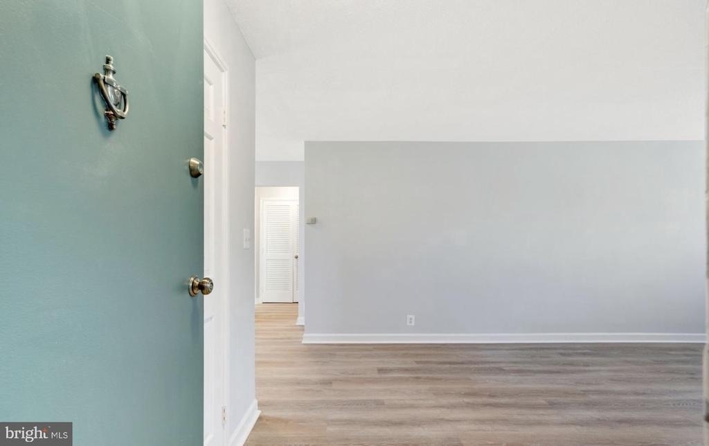 3008 S Abingdon Street - Photo 2
