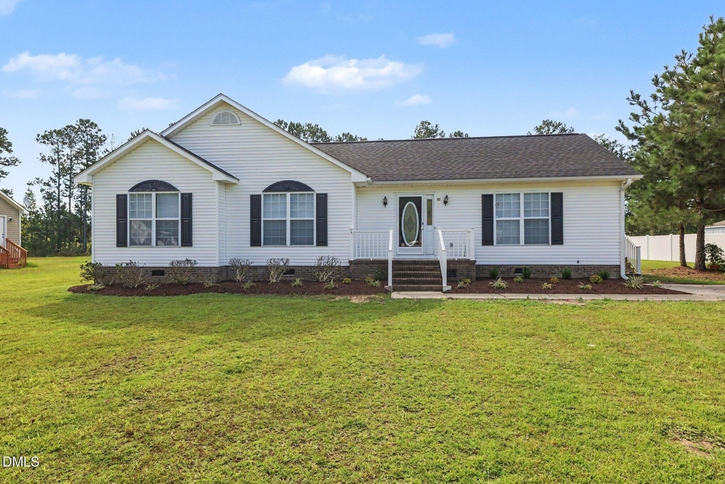 148 Clearwater Drive - Photo 1