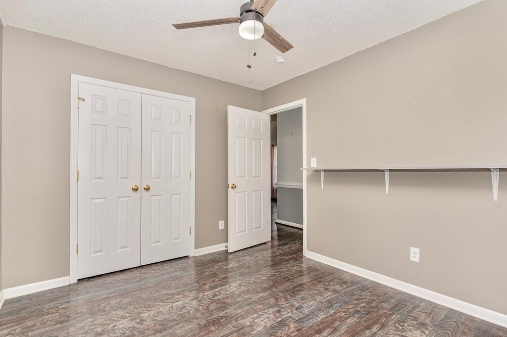 4408 Valley Cove Court - Photo 20
