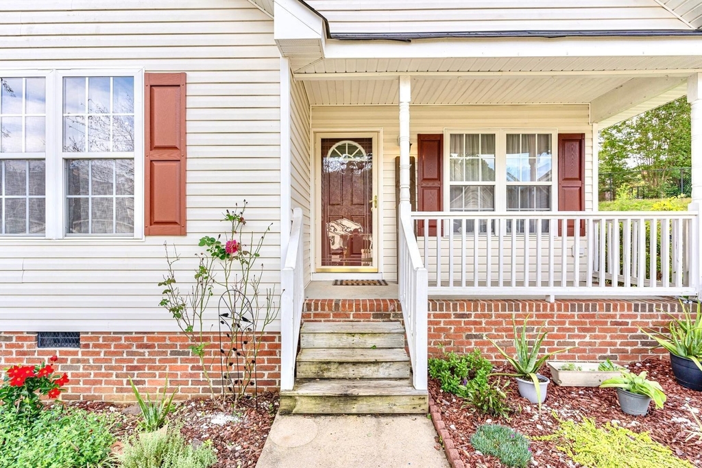 4408 Valley Cove Court - Photo 3
