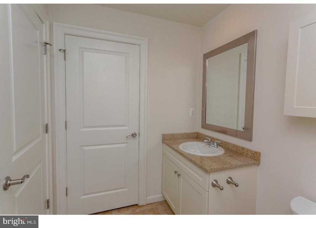 312 Walnut Street - Photo 16