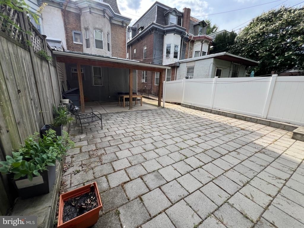 521 S 41st Street - Photo 8