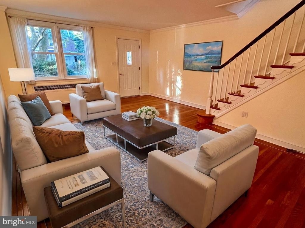 360 E Gorgas Lane - Photo 1
