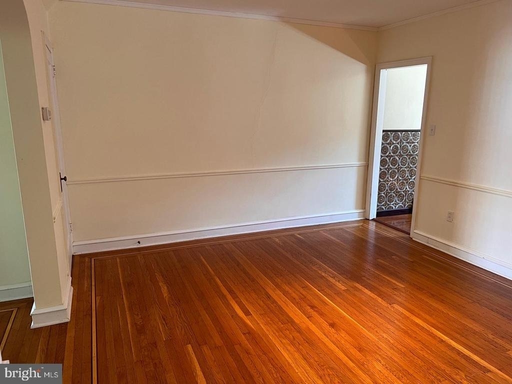 360 E Gorgas Lane - Photo 5