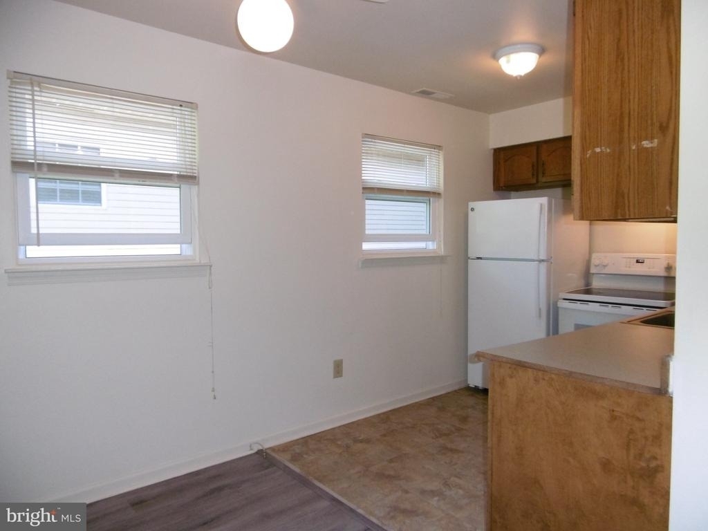 235 Parker Avenue - Photo 7