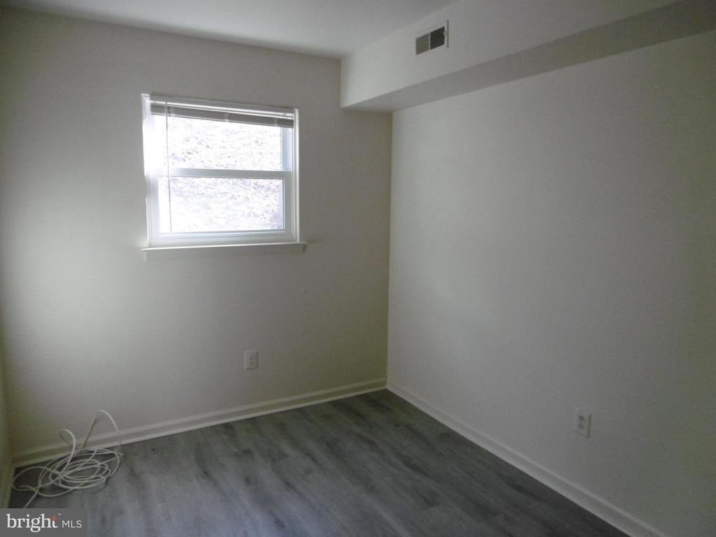 235 Parker Avenue - Photo 18