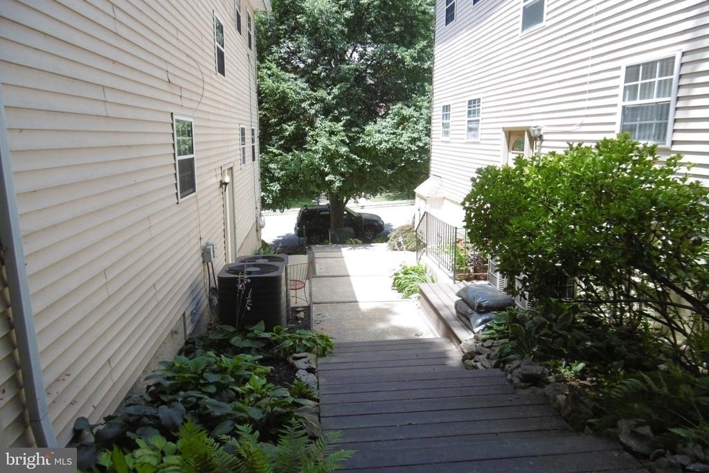 235 Parker Avenue - Photo 22