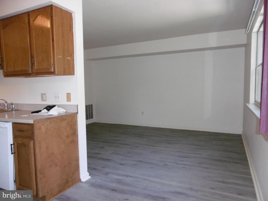 235 Parker Avenue - Photo 10