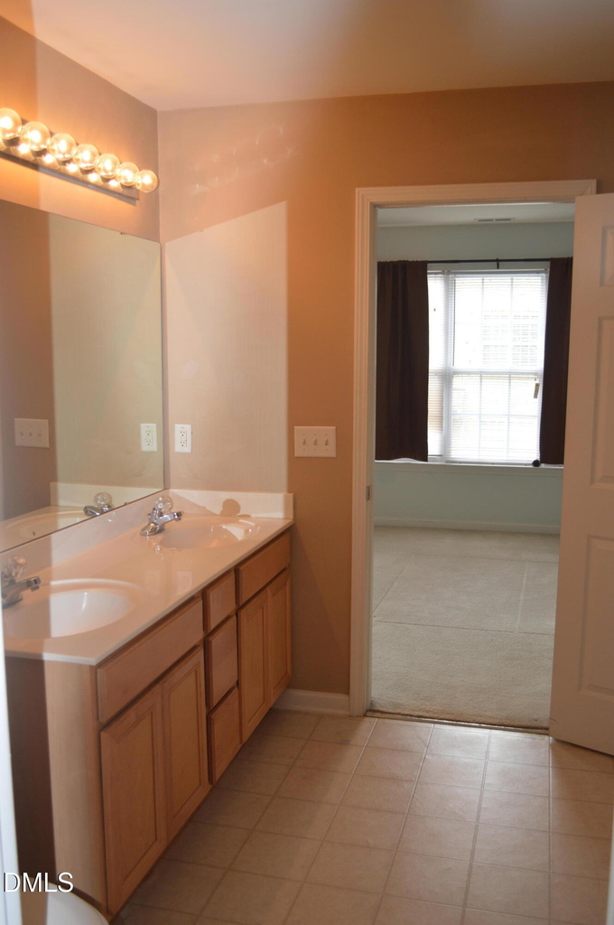 9913 Layla Avenue - Photo 6