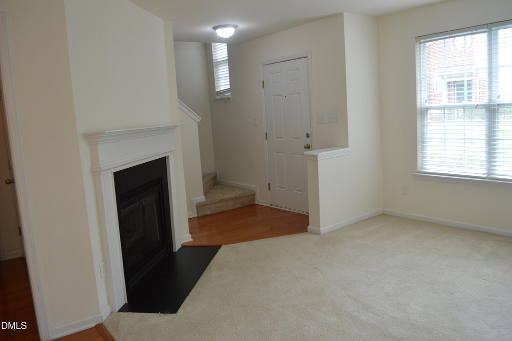 9913 Layla Avenue - Photo 2