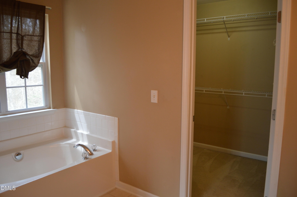 9913 Layla Avenue - Photo 7