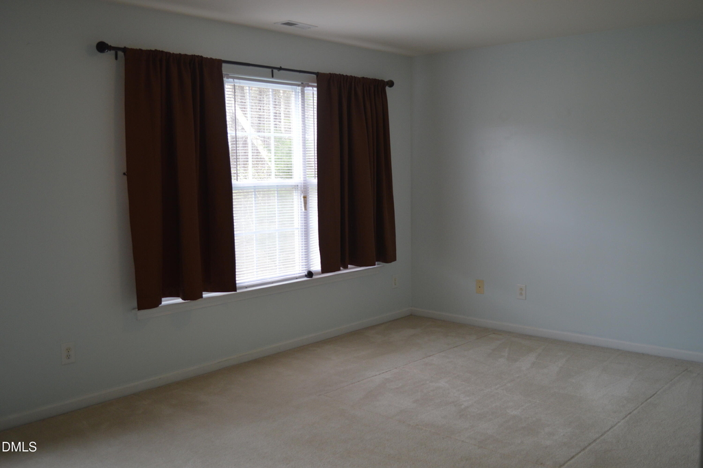 9913 Layla Avenue - Photo 5