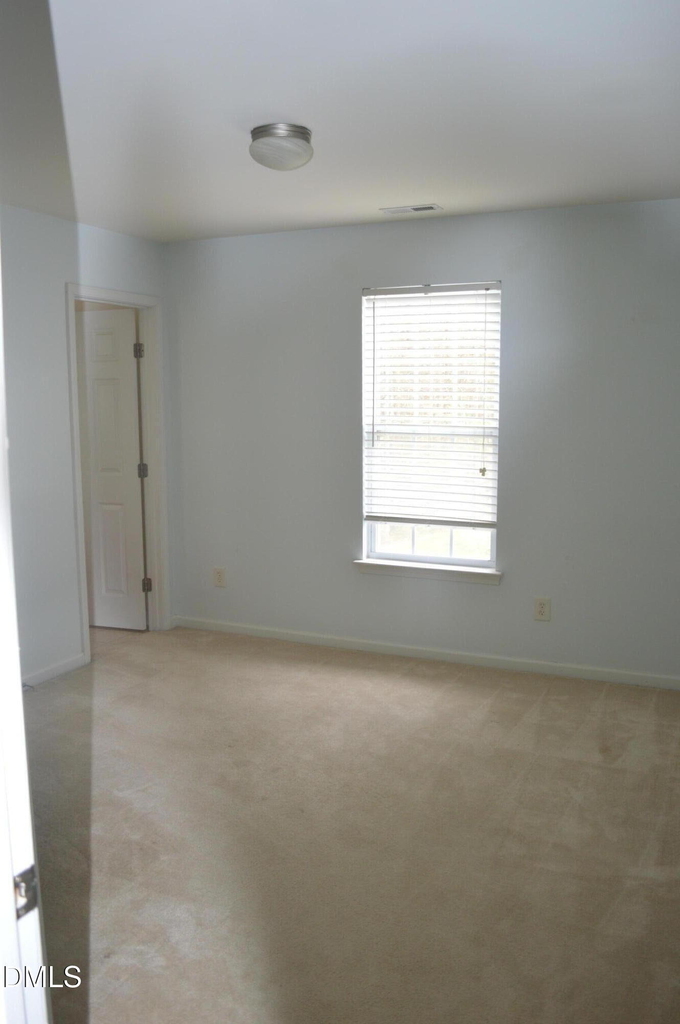 9913 Layla Avenue - Photo 8