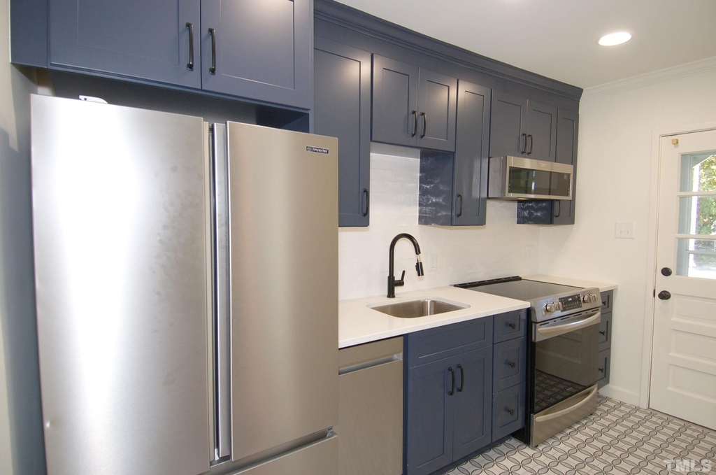 2100 Sutton Drive - Photo 5