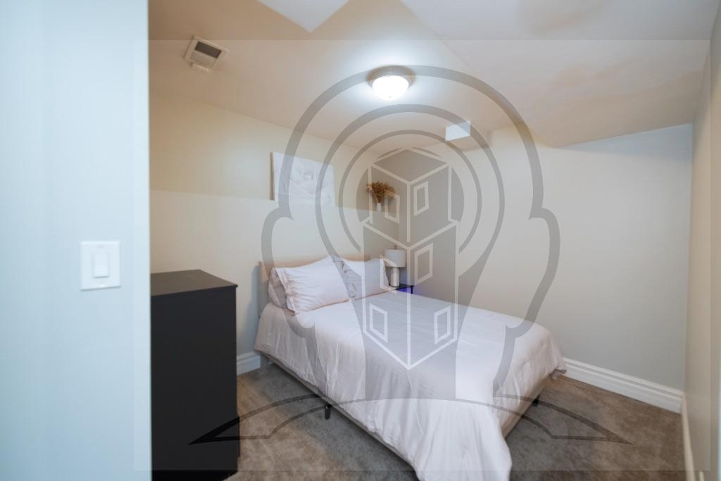 4852 South Prairie Avenue - Photo 16