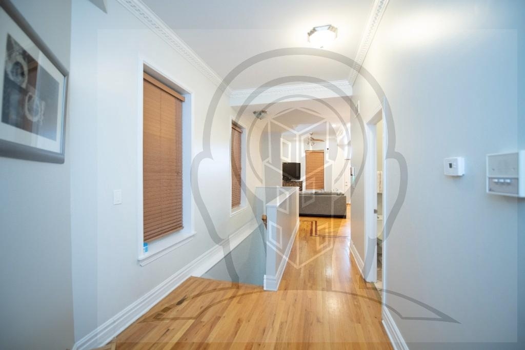 4852 South Prairie Avenue - Photo 3