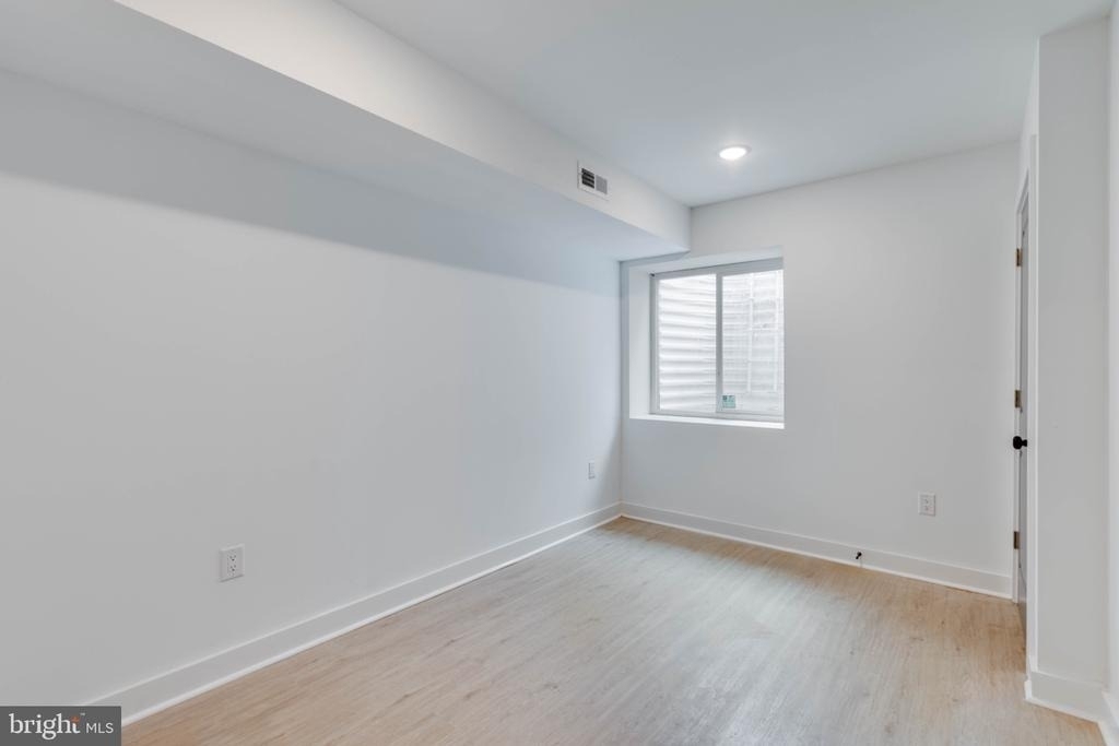 2314 N Sydenham Street - Photo 7