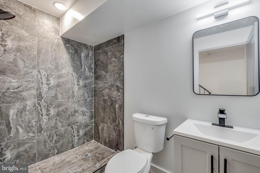2314 N Sydenham Street - Photo 10
