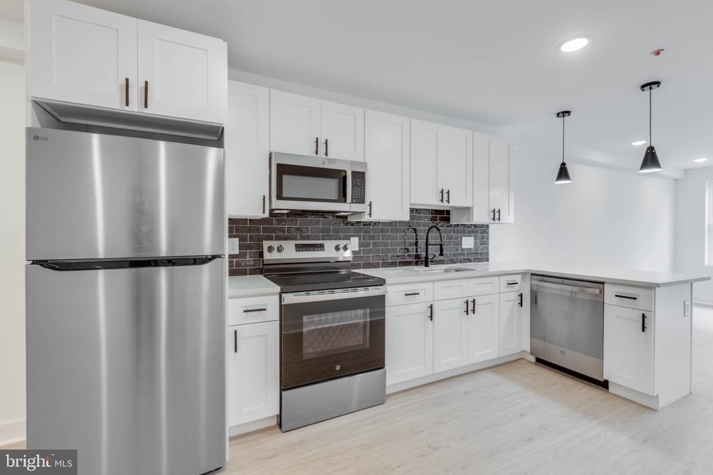 2314 N Sydenham Street - Photo 4