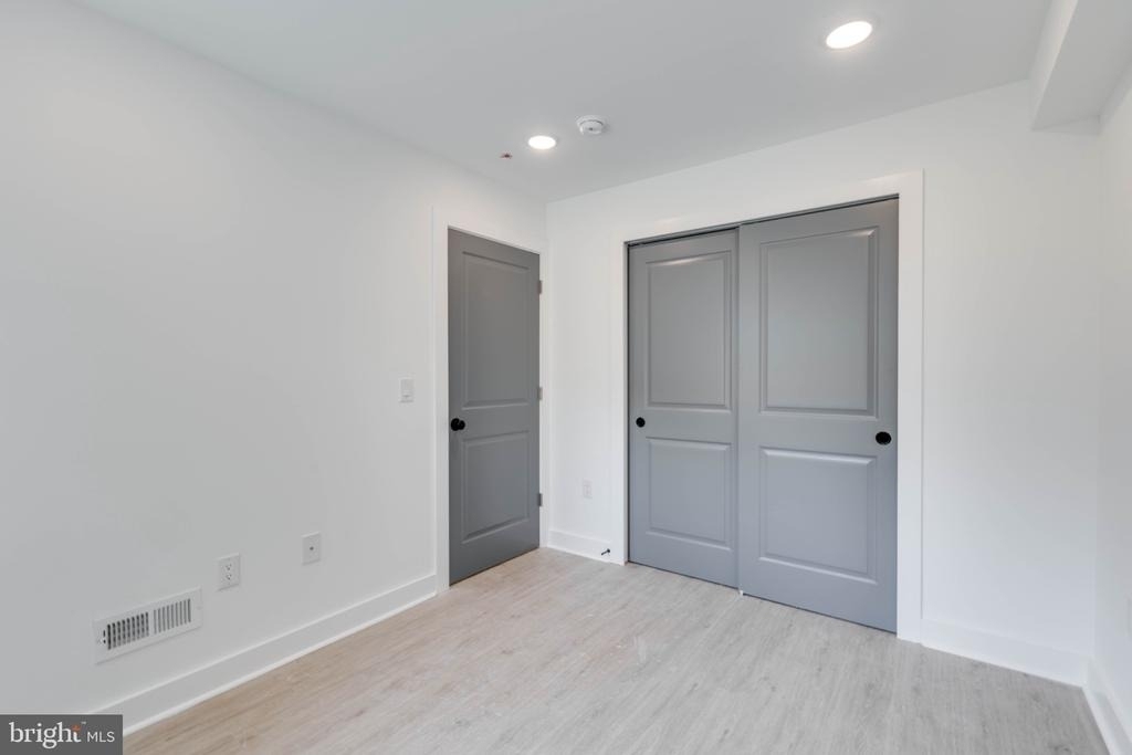 2314 N Sydenham Street - Photo 14