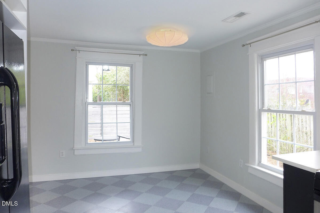 103 Center Street - Photo 6