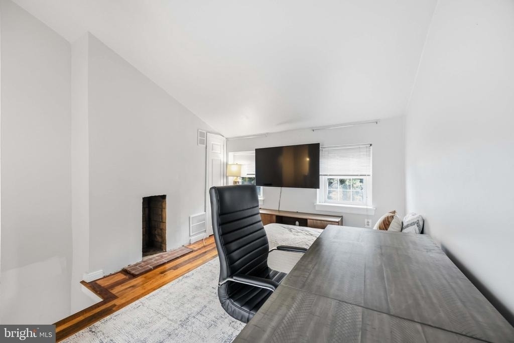 725 Pemberton Street - Photo 21