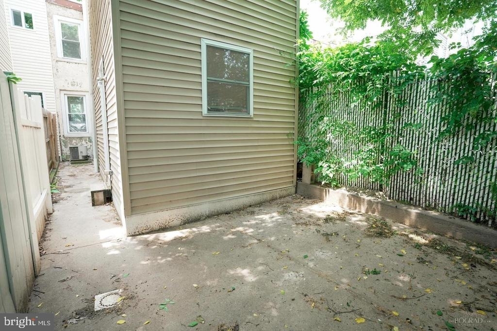 2321 E Boston Street - Photo 7