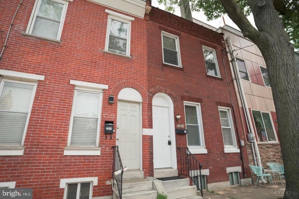 2321 E Boston Street - Photo 0