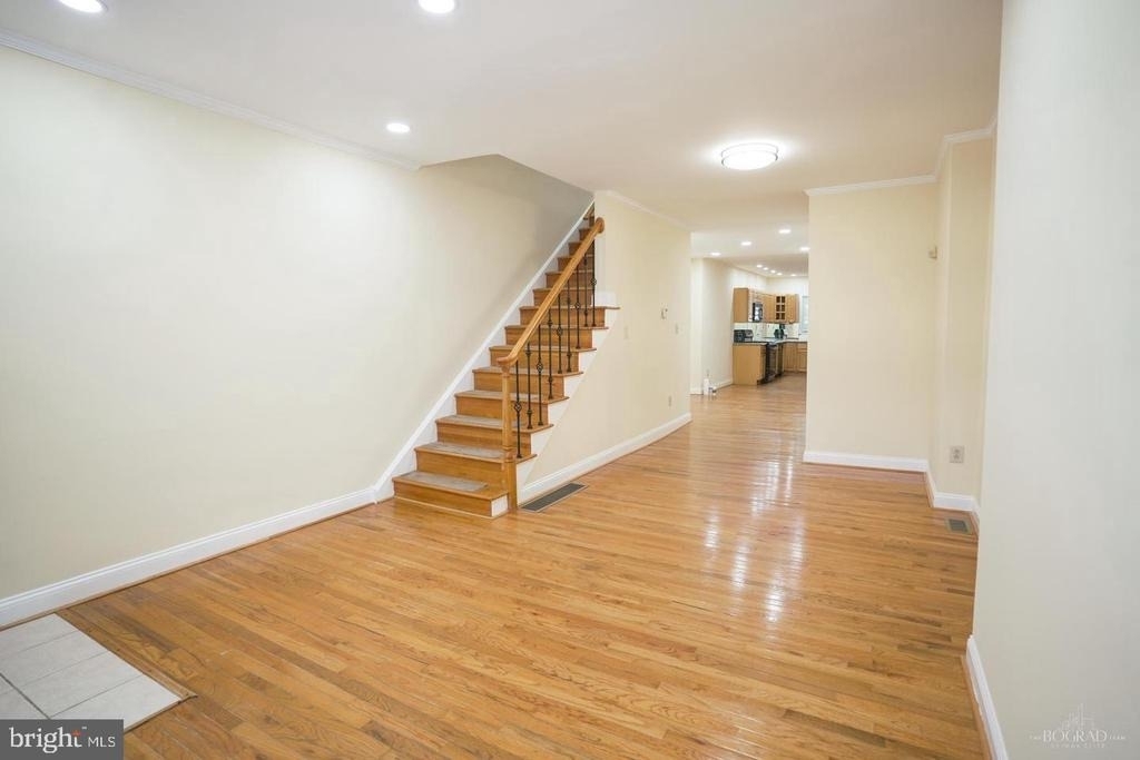 2321 E Boston Street - Photo 4