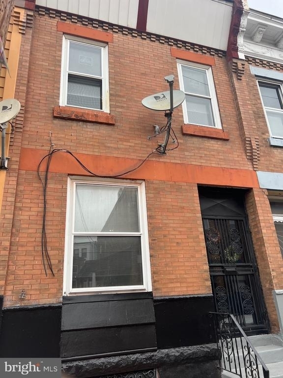 3319 W Haggert Street - Photo 1