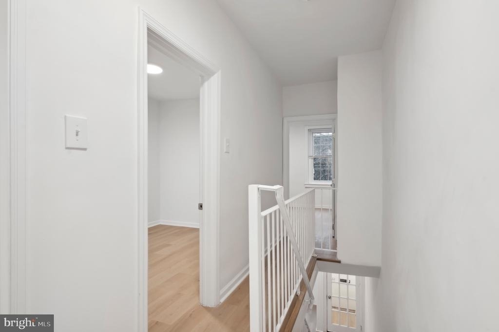 1627 S Ringgold Street - Photo 2
