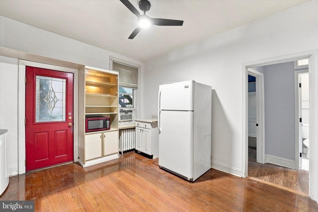 1 Athens Avenue W - Photo 14