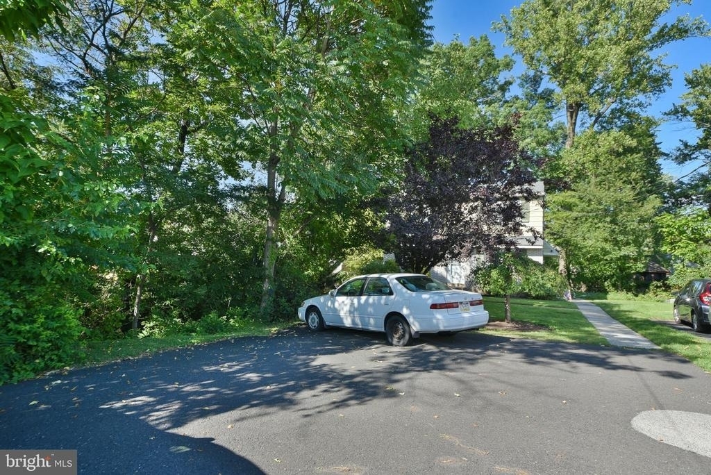 576 Meadowbrook Avenue - Photo 17