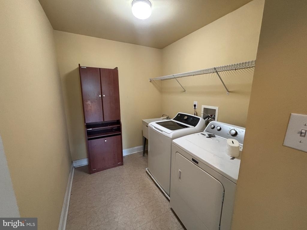 1 Robert Court - Photo 21