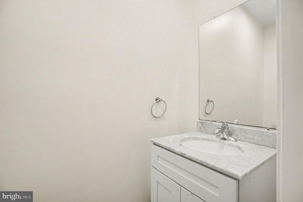 812 Darby Road - Photo 12