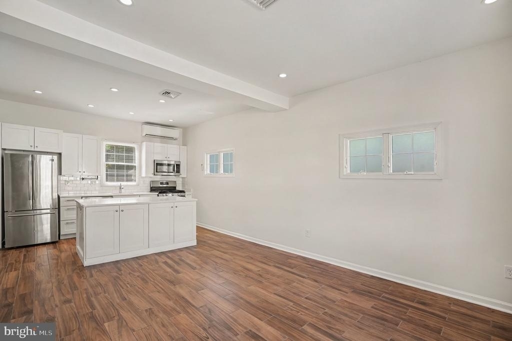 812 Darby Road - Photo 5