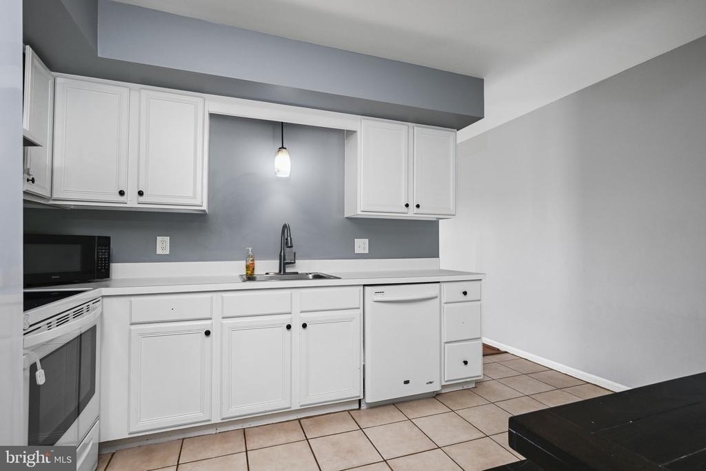 10 Terry Court - Photo 5