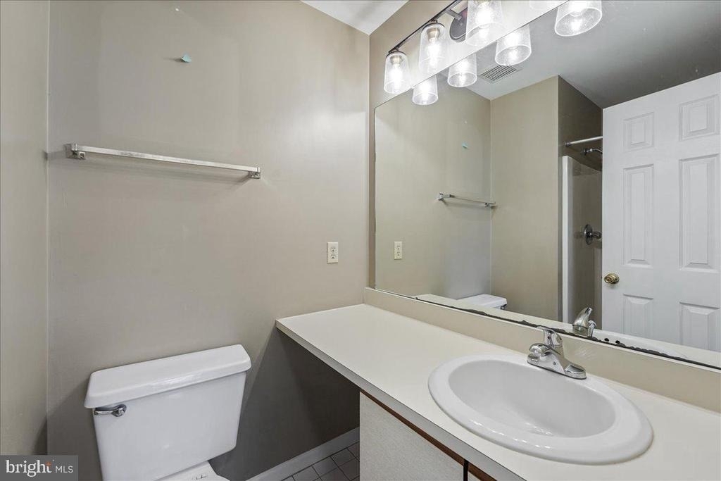 936 Railway Square - Photo 18