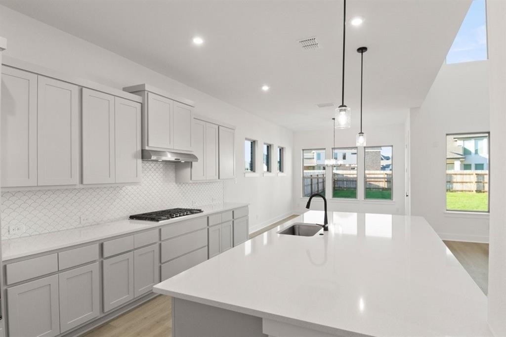 373 Hollister Dr - Photo 14