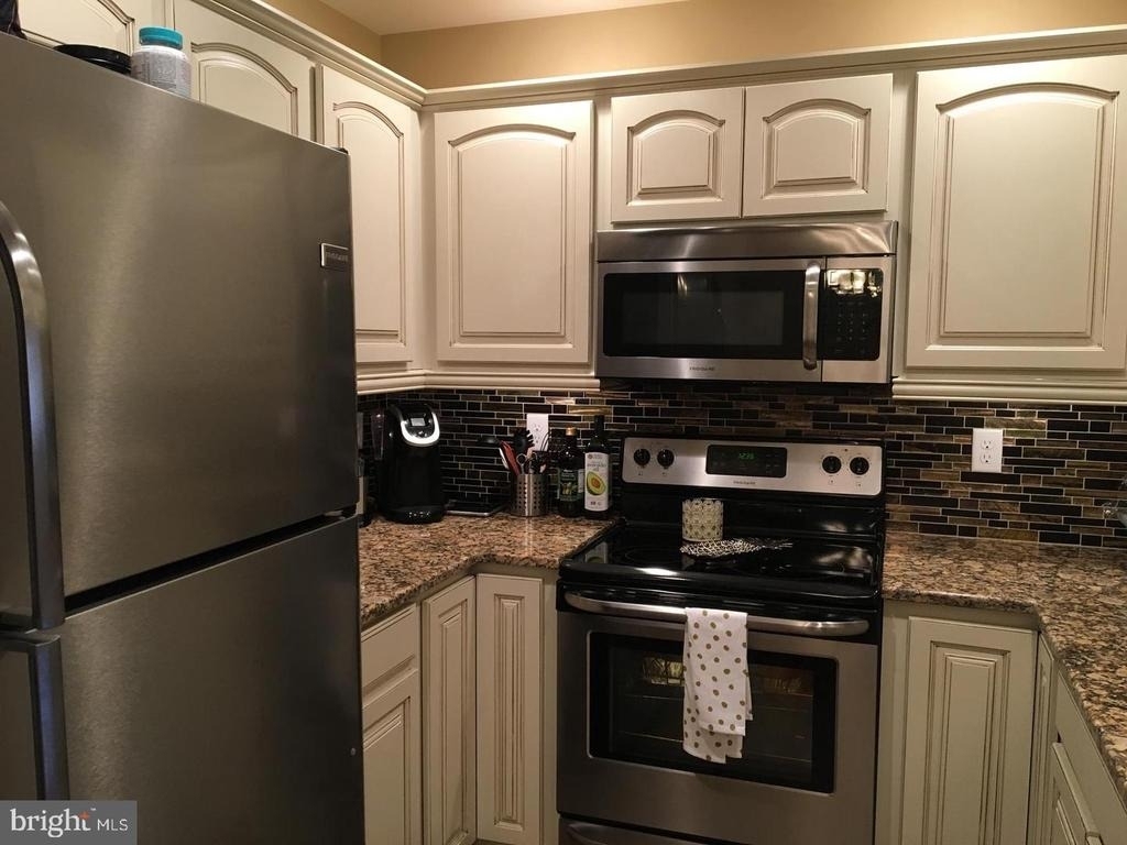 16 Belmont Avenue - Photo 3