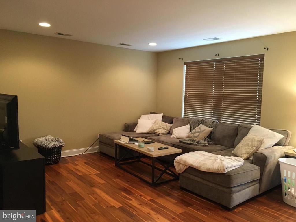 16 Belmont Avenue - Photo 8