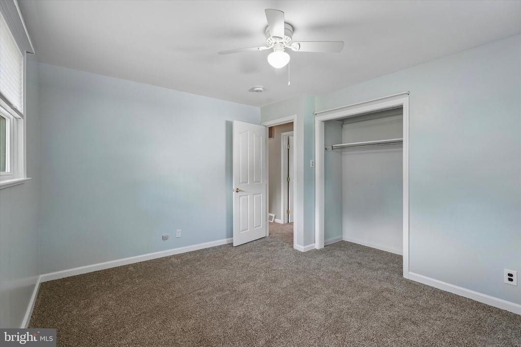 2176 Meadowview Drive - Photo 19