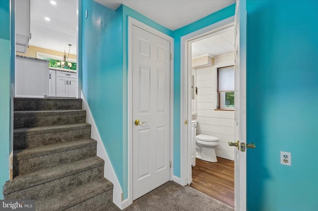 2176 Meadowview Drive - Photo 9